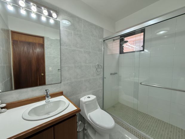 Apartamento en Alquiler Campo Alegre OSVI