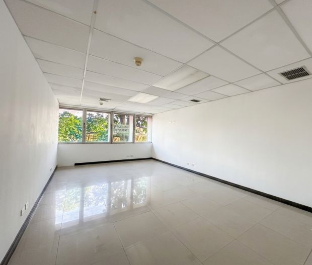 Oficina en venta Mene Grande en Los Palos grandes OsVi