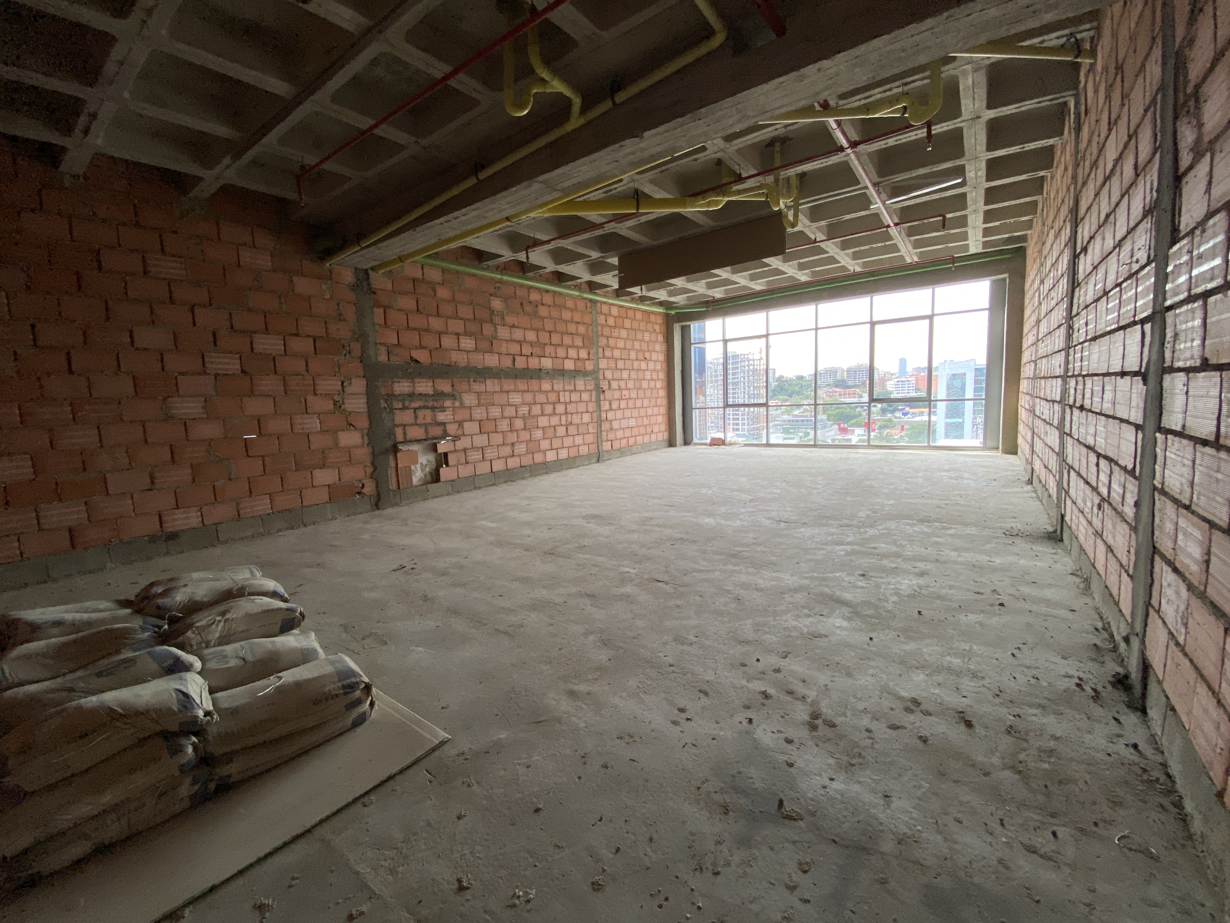 OFICINA EN VENTA EN OBRA GRIS LAS MERCEDES Anma