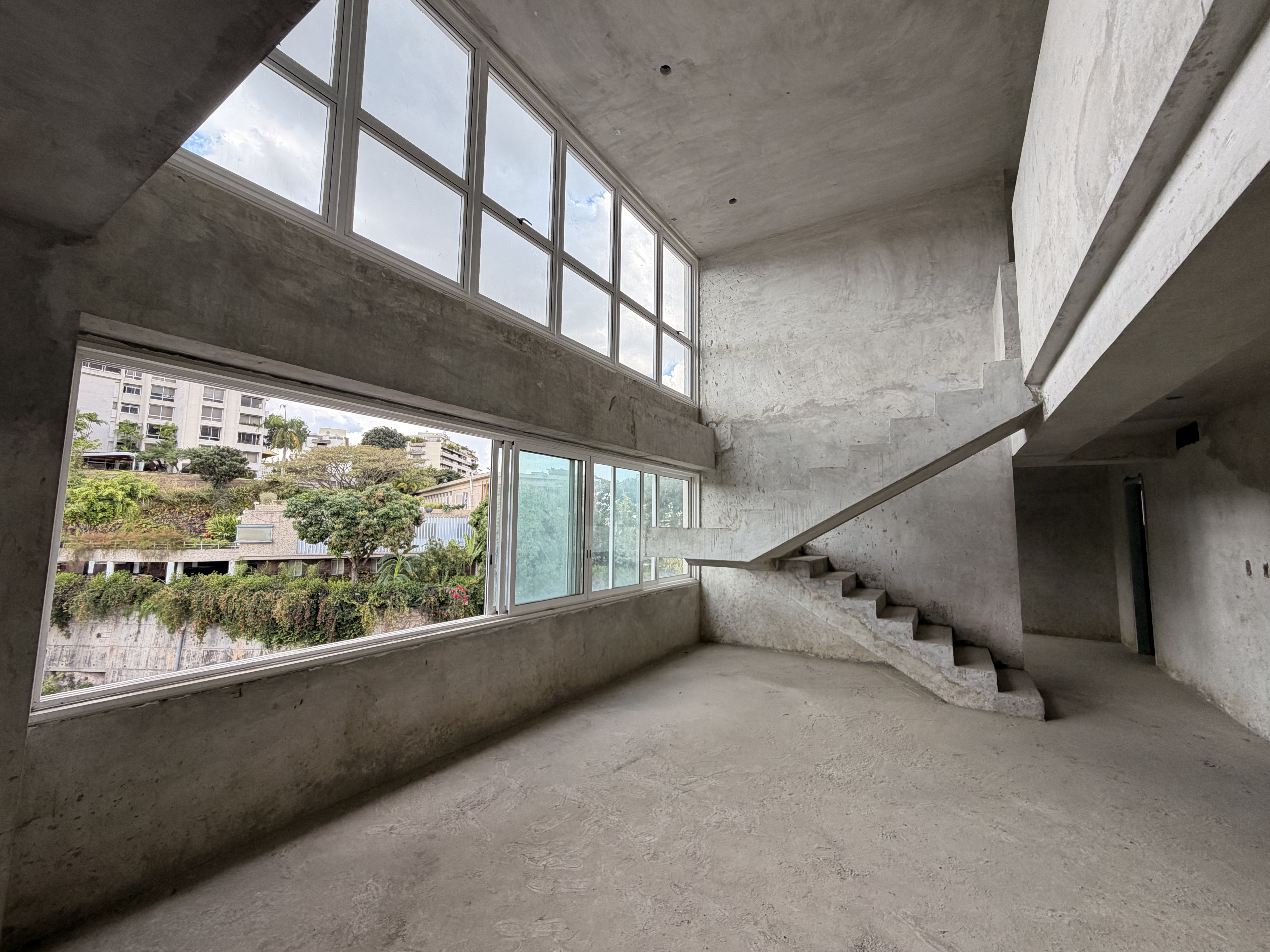 HERMOSO PENT HOUSE EN VENTA CHULAVISTA BELLA