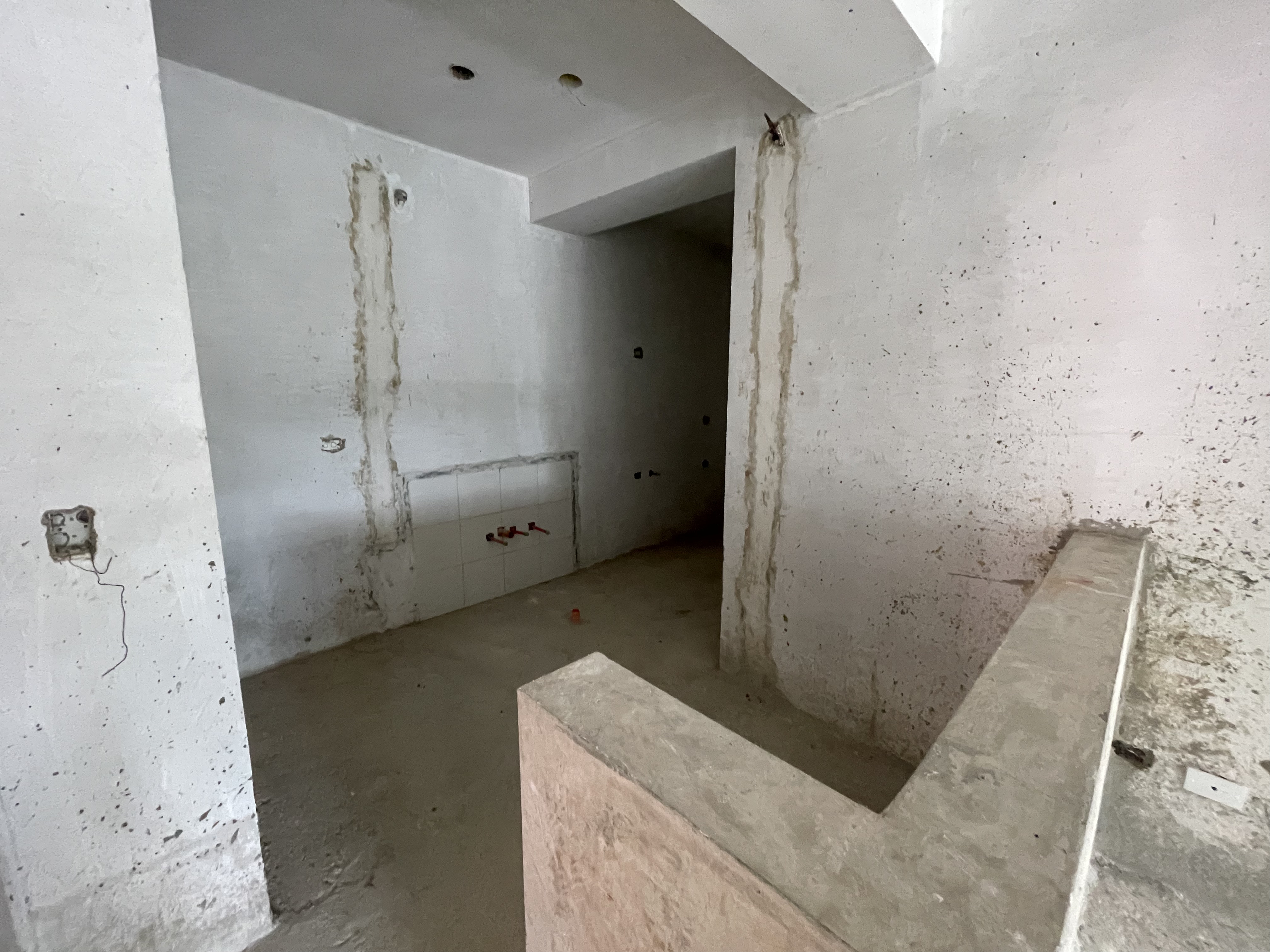 EXCLUSIVO APARTAMENTO  EN OBRA GRIS EN VENTA EN LA LAGUNITA Bella
