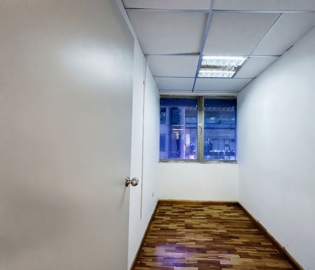 Oficina en venta Mene Grande en Los Palos Grandes OsVi