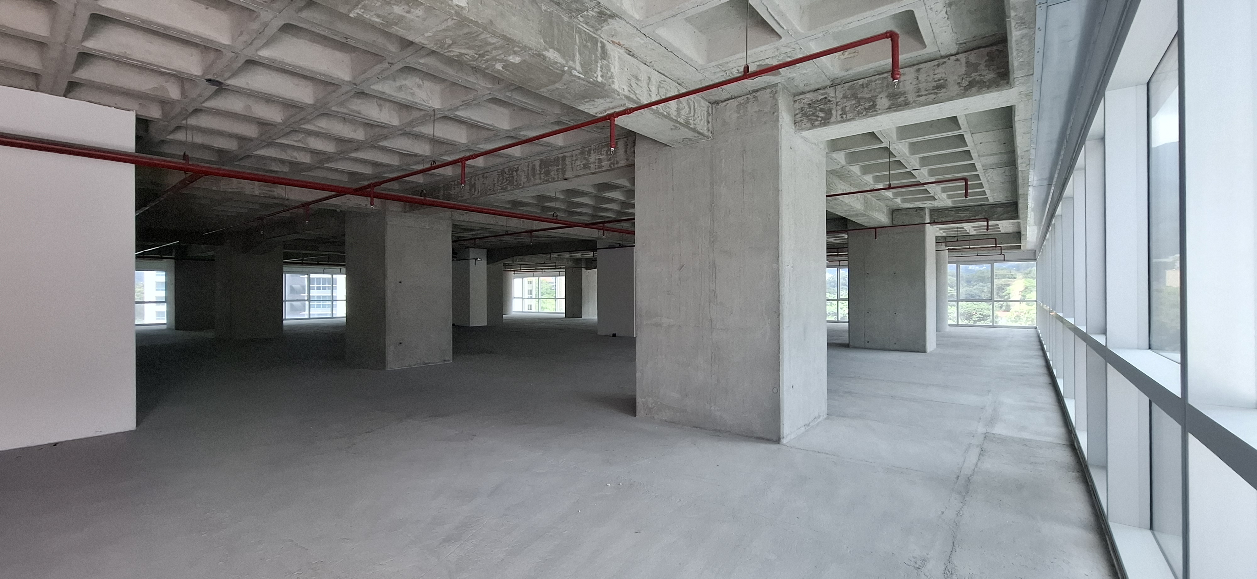 Venta Oficina  en Obra Gris en Centro Empresarial La esmeralda Bella