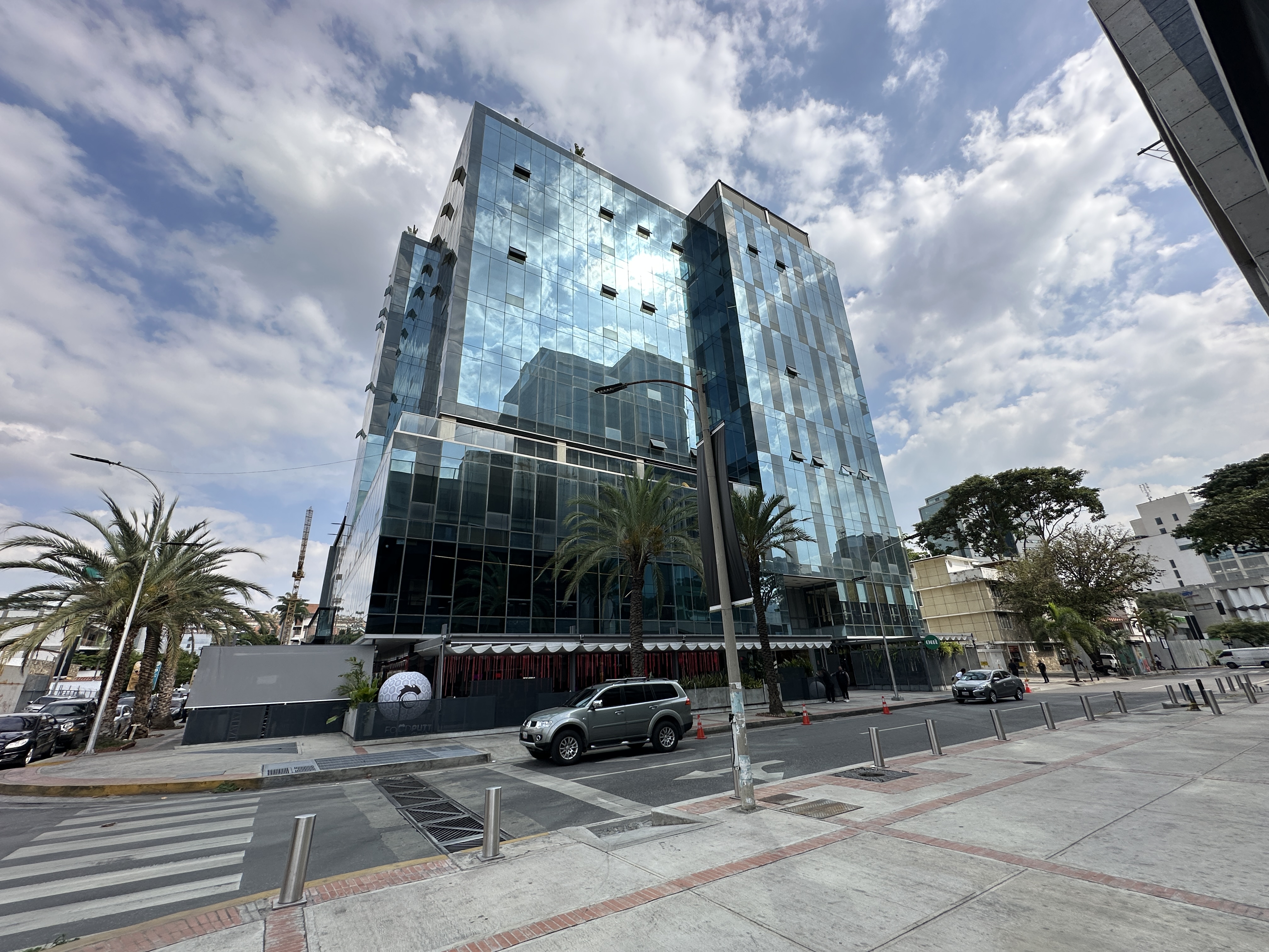 OFICINA EN VENTA EN LAS MERCEDES CON VISTA AL AVILA Anma