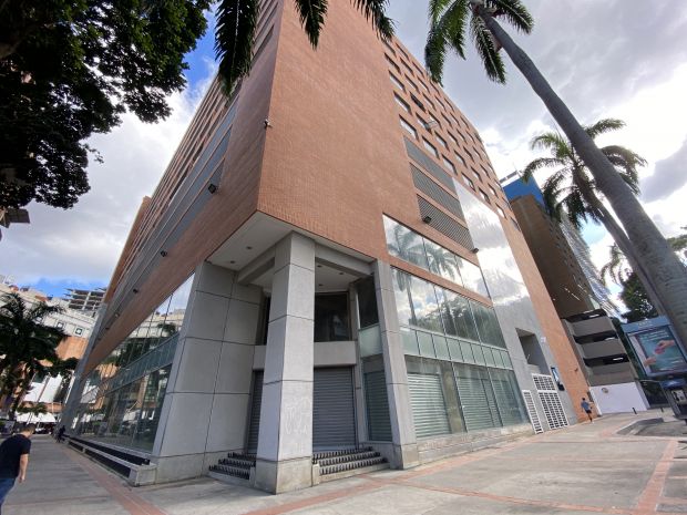 LUJOSO APARTAMENTO EN ALQUILER EN LAS MERCEDES Anma