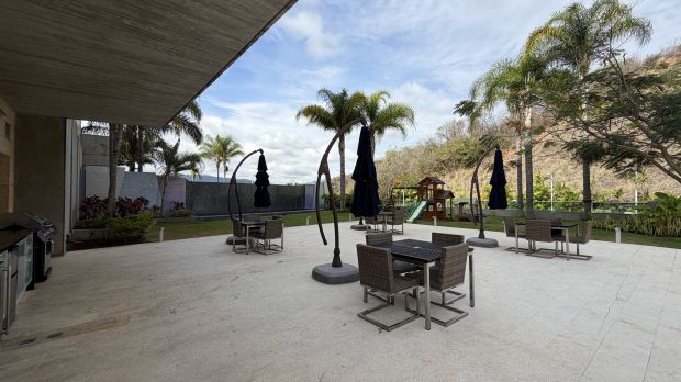MODERNO DUPLEX EN VENTA EN MIRADOR DE LOS CAMPITOS ANMA