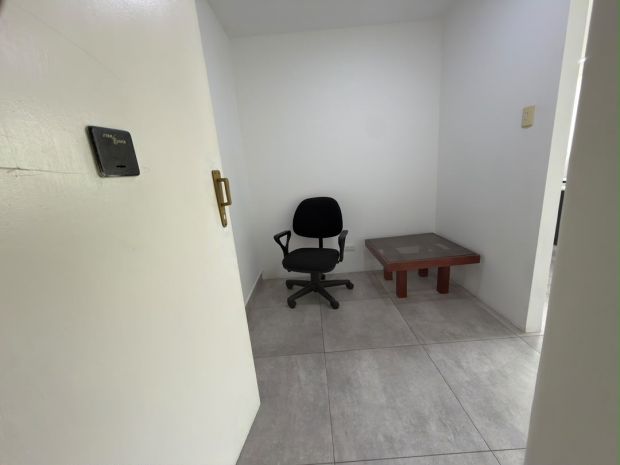 Oficina en Alquiler Las Mercedes Torre Orinoco ARTUR