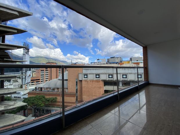 LUJOSO APARTAMENTO EN ALQUILER EN LAS MERCEDES Anma