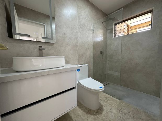 APARTAMENTO DE LUJO REMODELADO EN EL ROSAL BELLA