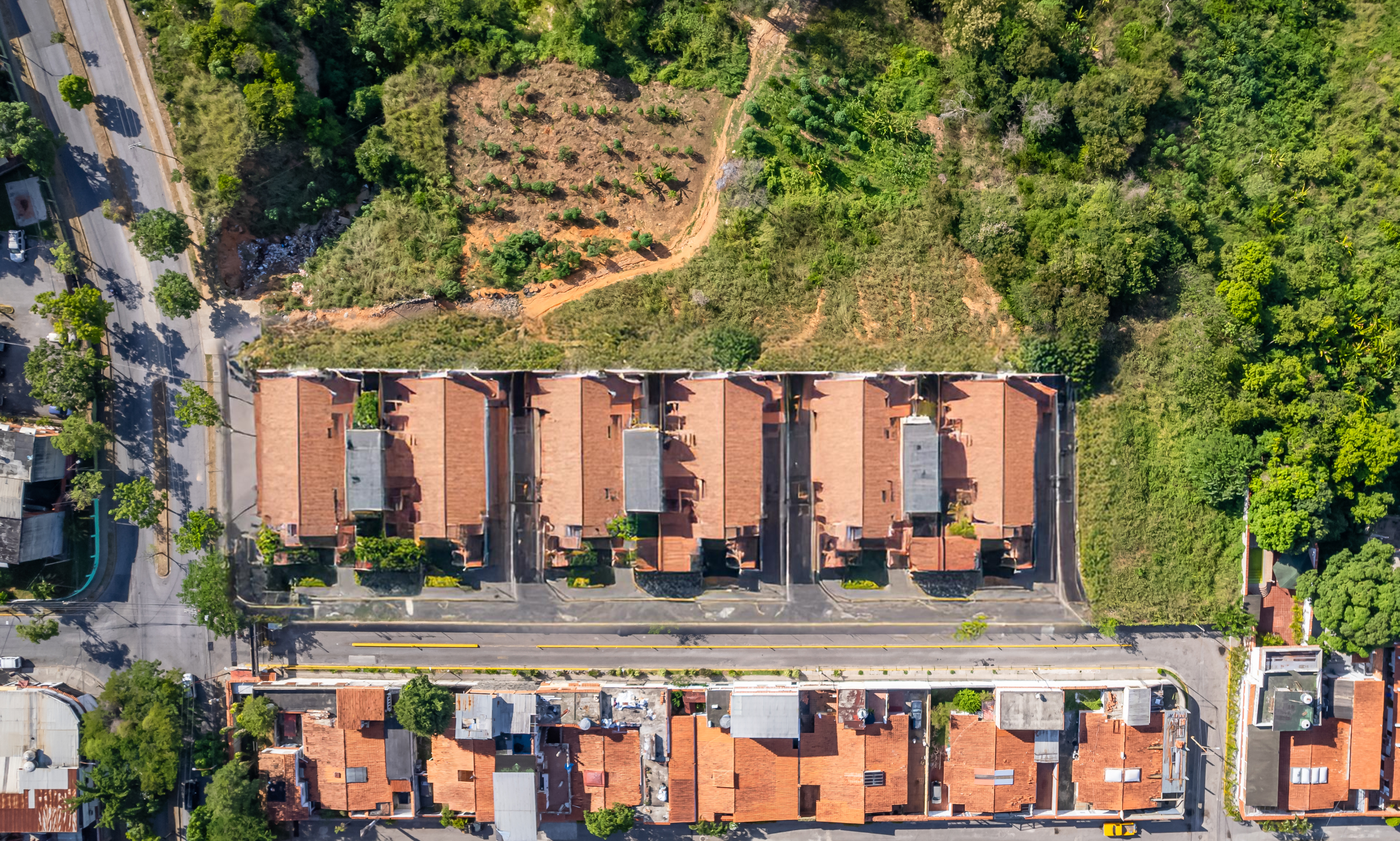 Venta de Terreno de uso RESIDENCIAL en Guatire 8300m2 Anma