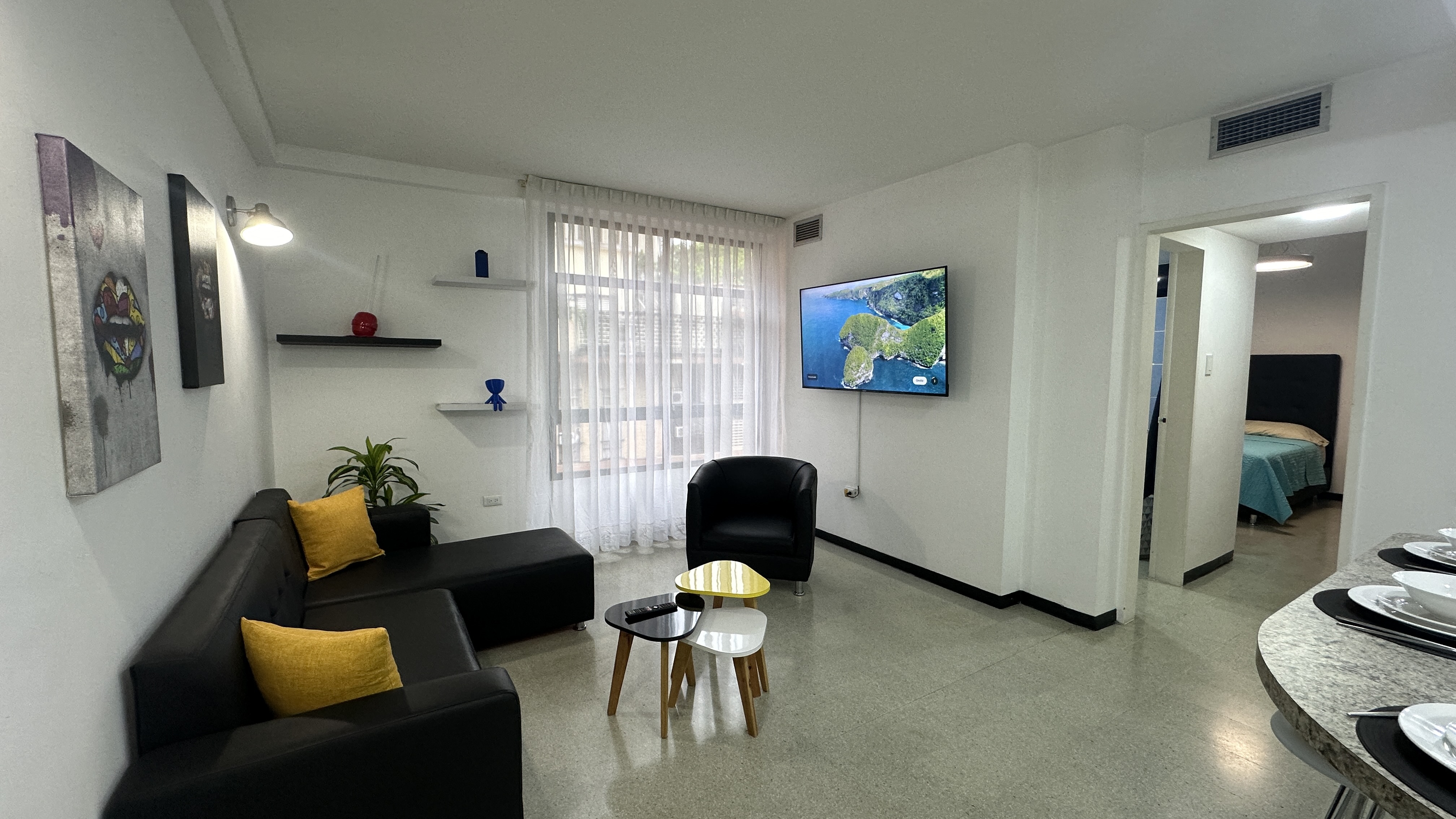 APARTAMENTO EJECUTIVO EN ALQUILER LOS PALOS GRANDES ALE
