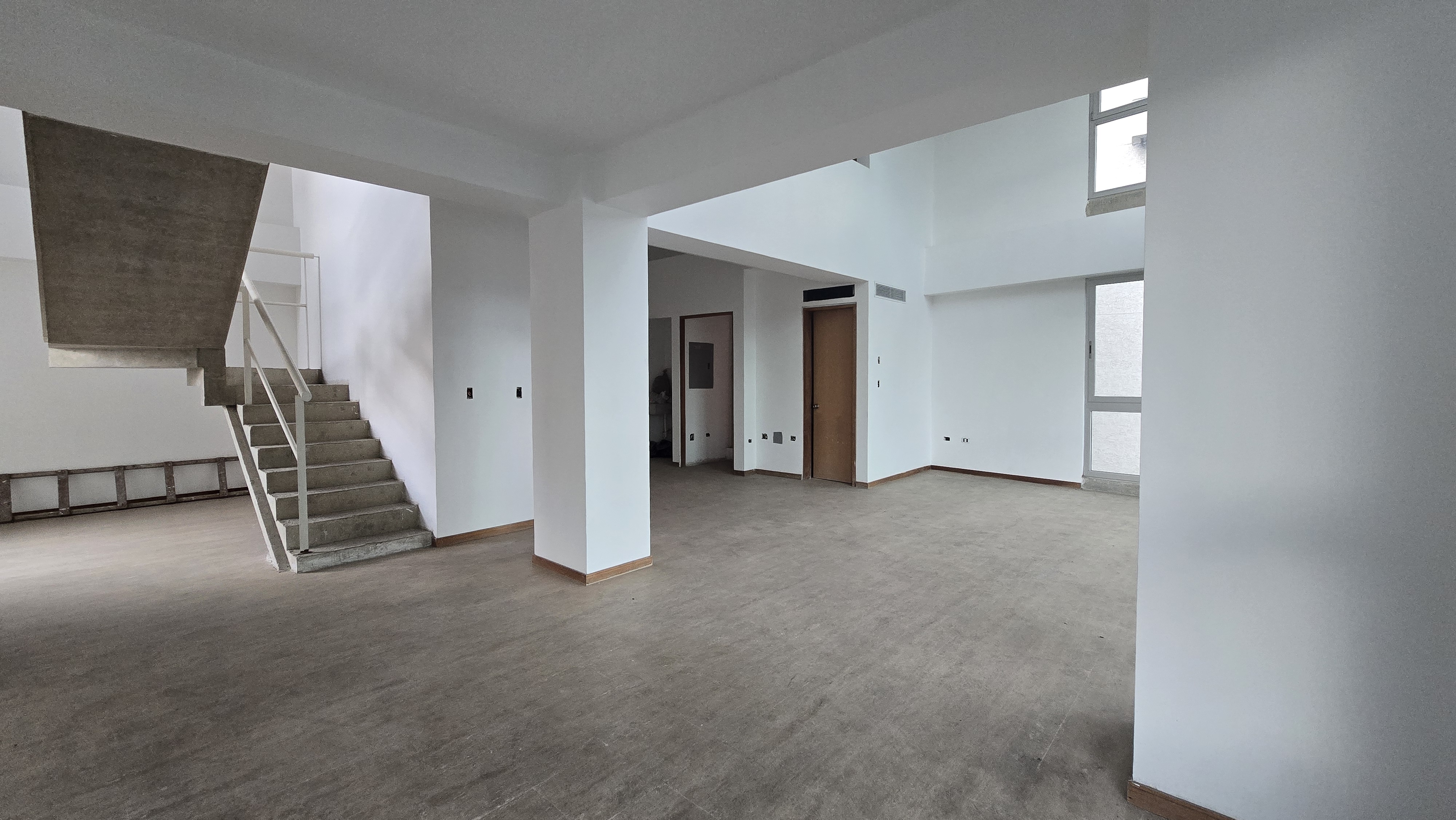 Espectacular Pent House Duplex en Venta en Campo Alegre Bella