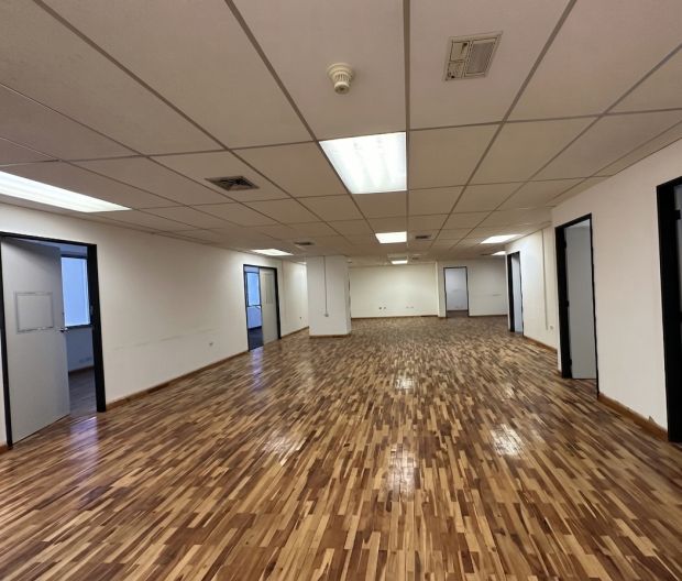 Oficina en venta Mene Grande en Los Palos Grandes OsVi