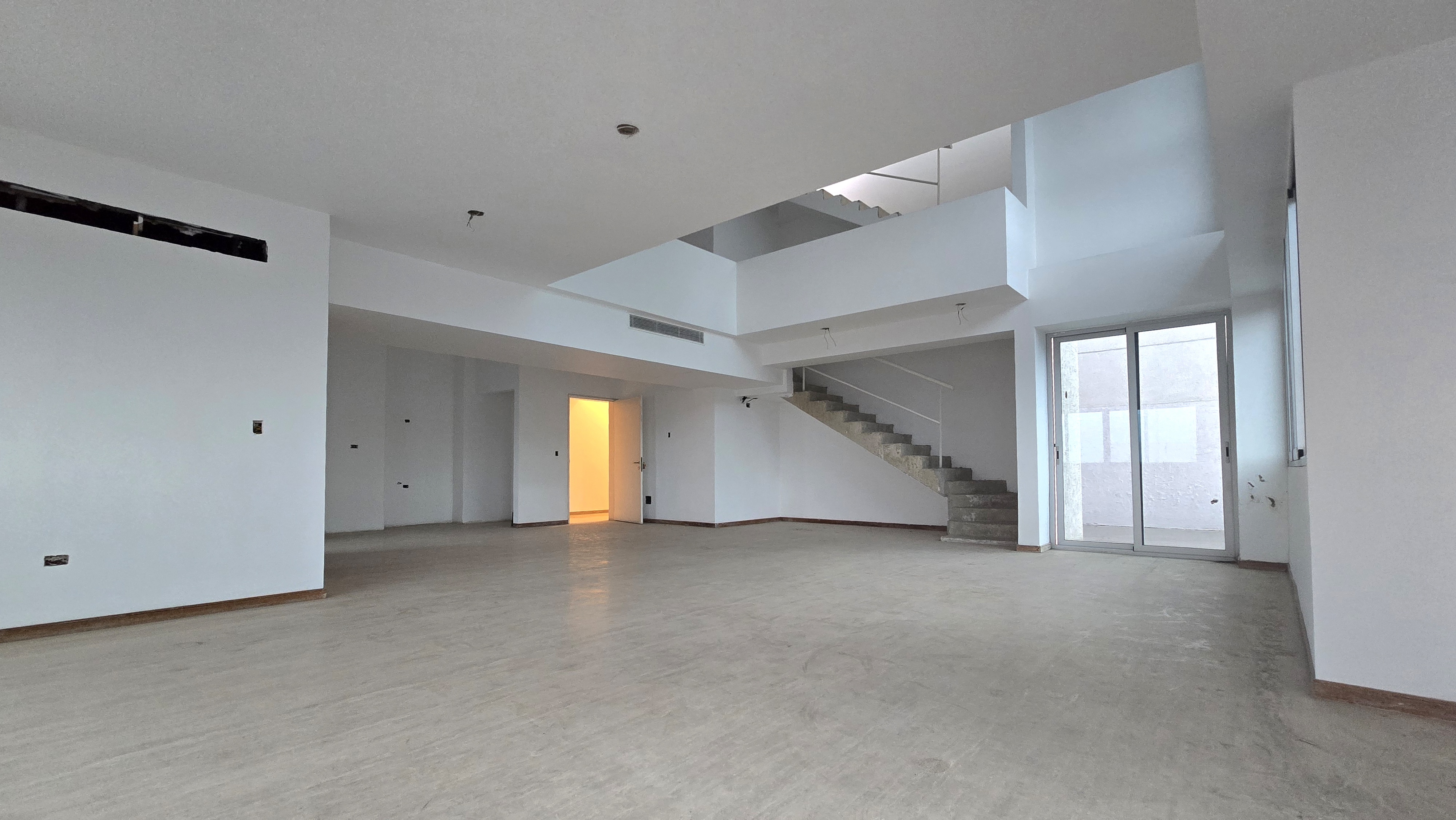 Venta Penthouse en Obra Blanca en la Urbanización Campo Alegre Bella