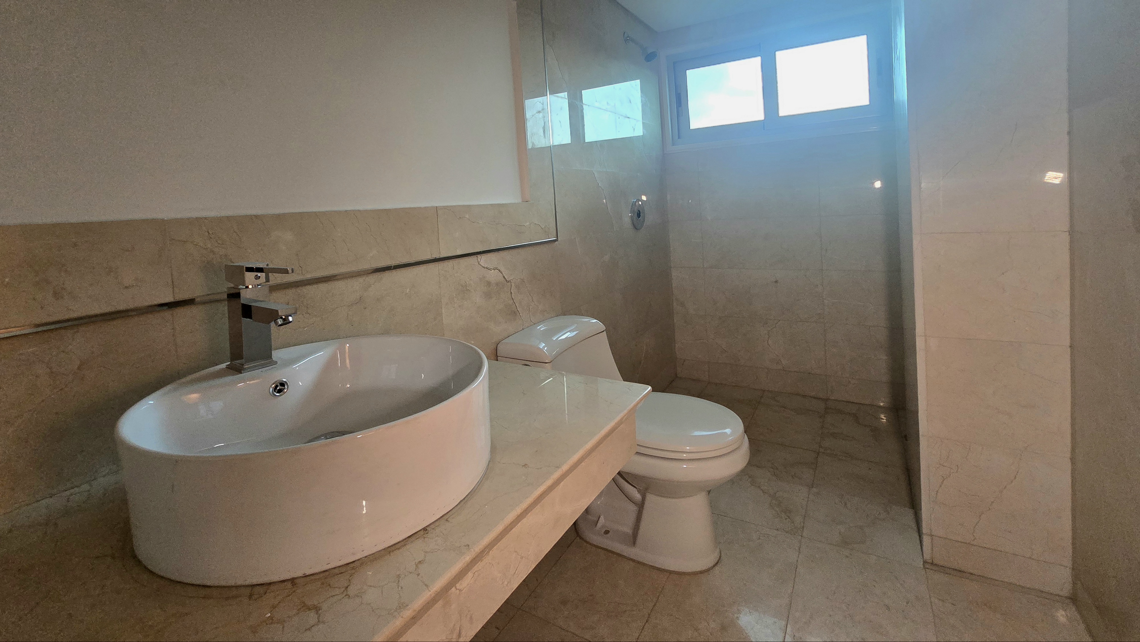 Venta Penthouse en Obra Blanca en la Urbanización Campo Alegre Bella