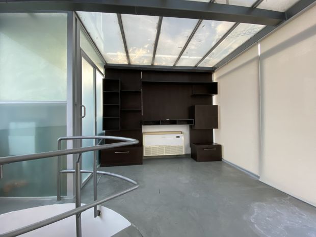 SE VENDE PH TRIPLEX EN LAS MERCEDES Anma