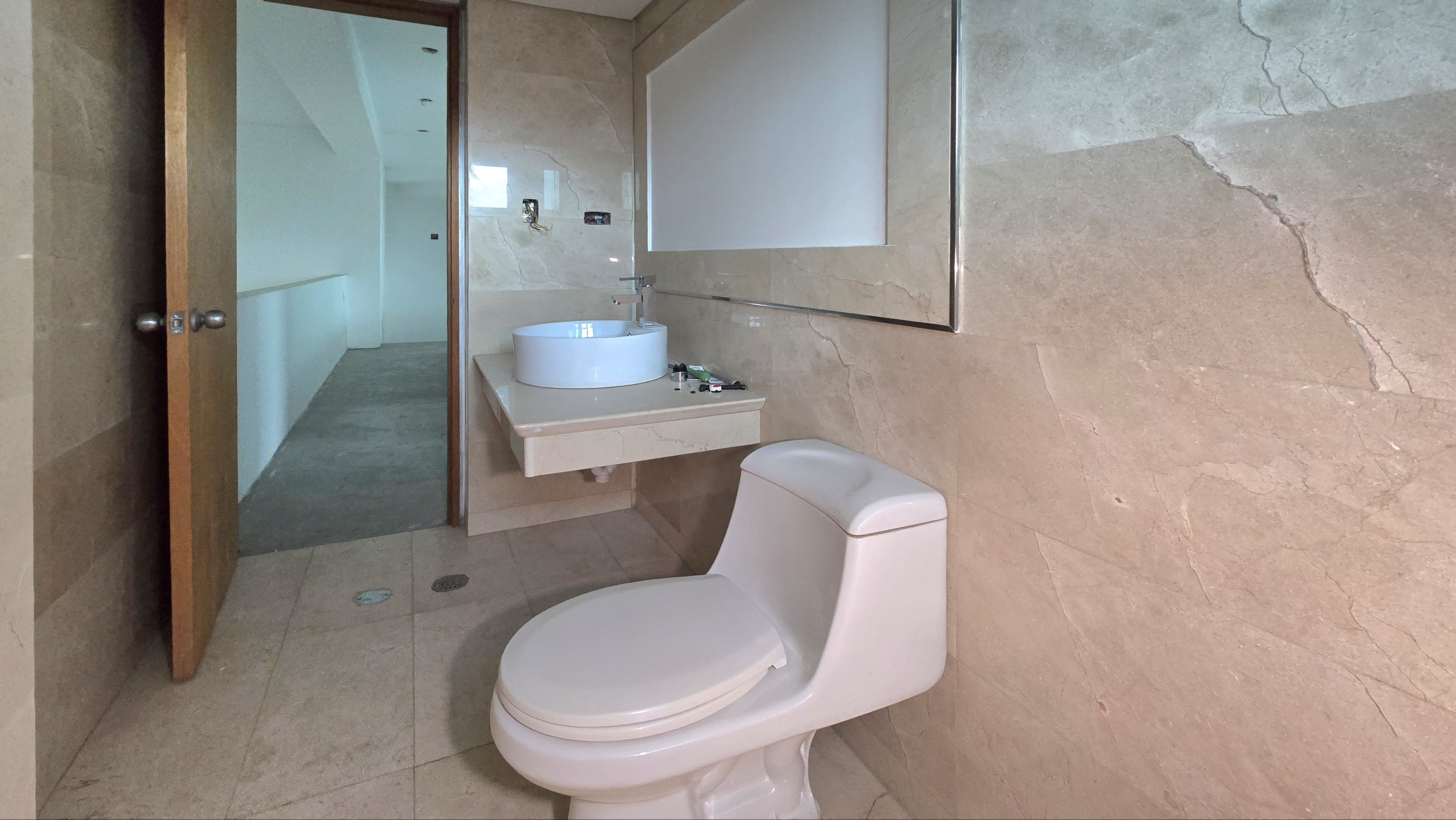 Venta Penthouse en Obra Blanca en la Urbanización Campo Alegre Bella