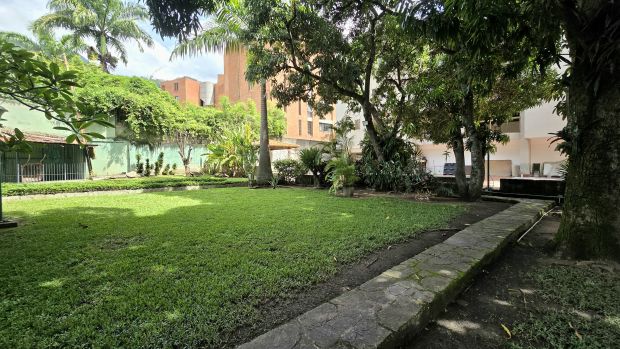 Expectacular Edificio en Venta en la Alta Florida Bella