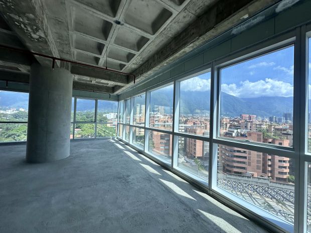 OFICINA  EN ALQUILER EN OBRA GRIS EN CAMPO ALEGRE BELLA
