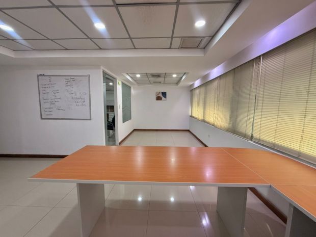 Oficina en Torre La Primera Itha