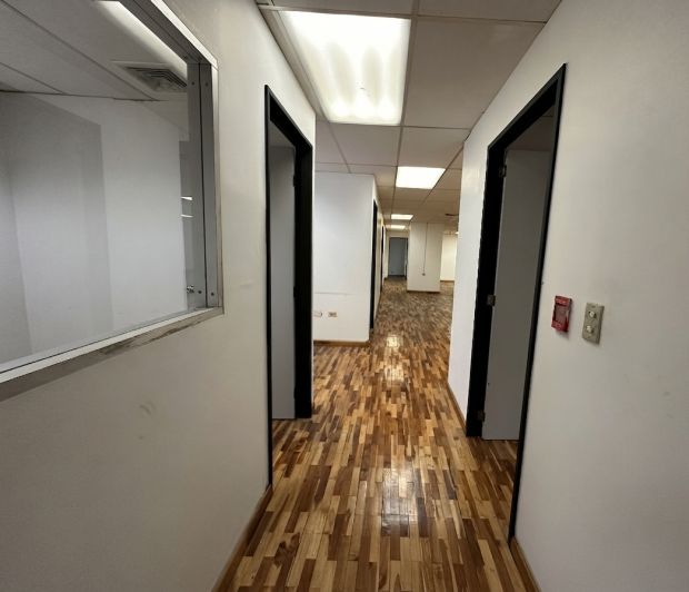 Oficina en venta Mene Grande en Los Palos Grandes OsVi