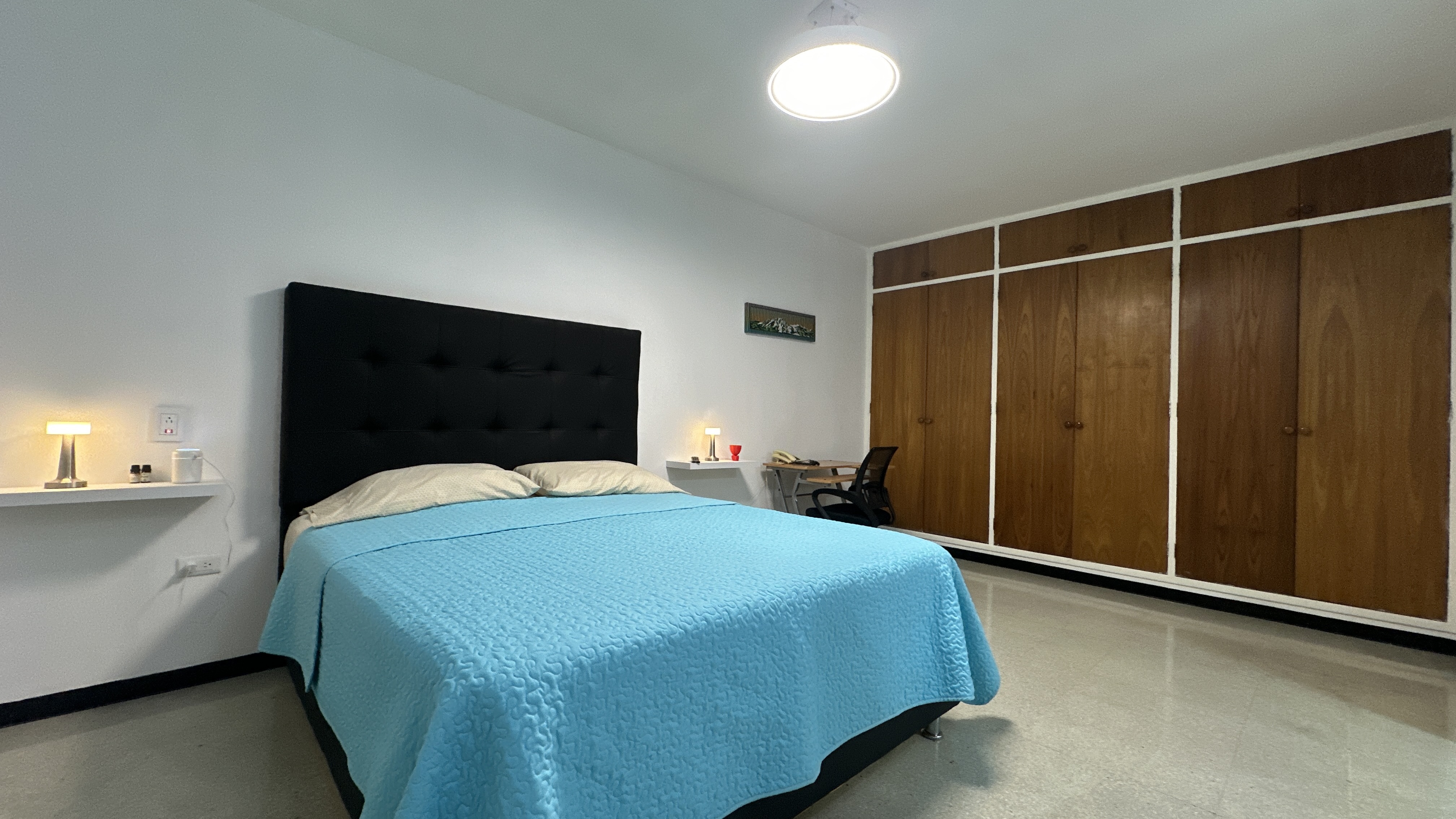 APARTAMENTO EJECUTIVO EN ALQUILER LOS PALOS GRANDES ALE