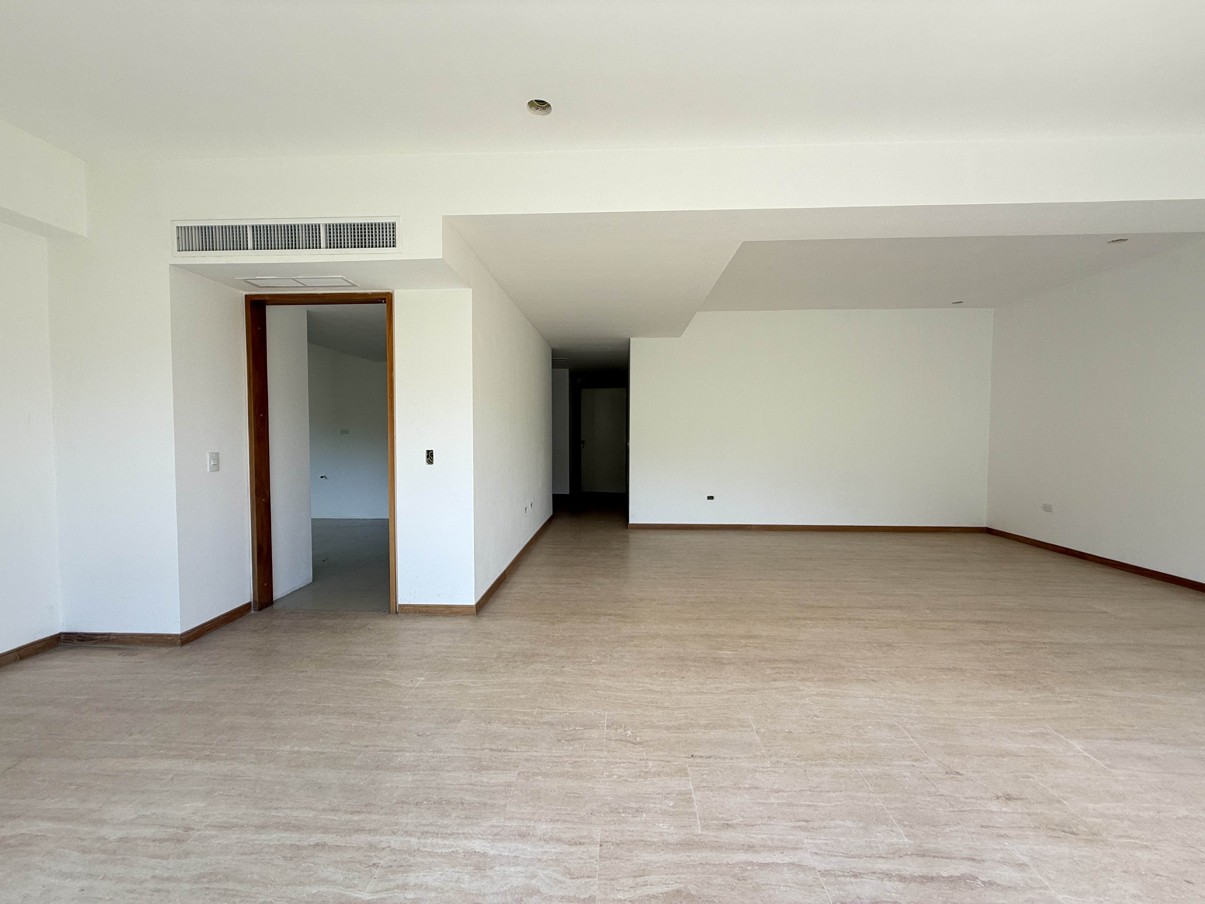 PENT-HOUSE DUPLEX EN OBRA BLANCA EN LOMAS DE LAS MERCEDES BELLA
