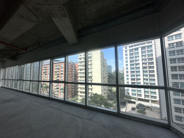 OFICINA  EN ALQUILER EN OBRA GRIS EN CAMPO ALEGRE BELLA