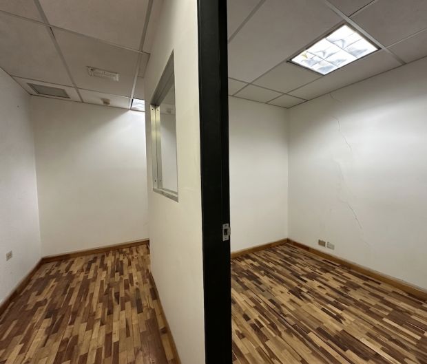 Oficina en venta Mene Grande en Los Palos Grandes OsVi
