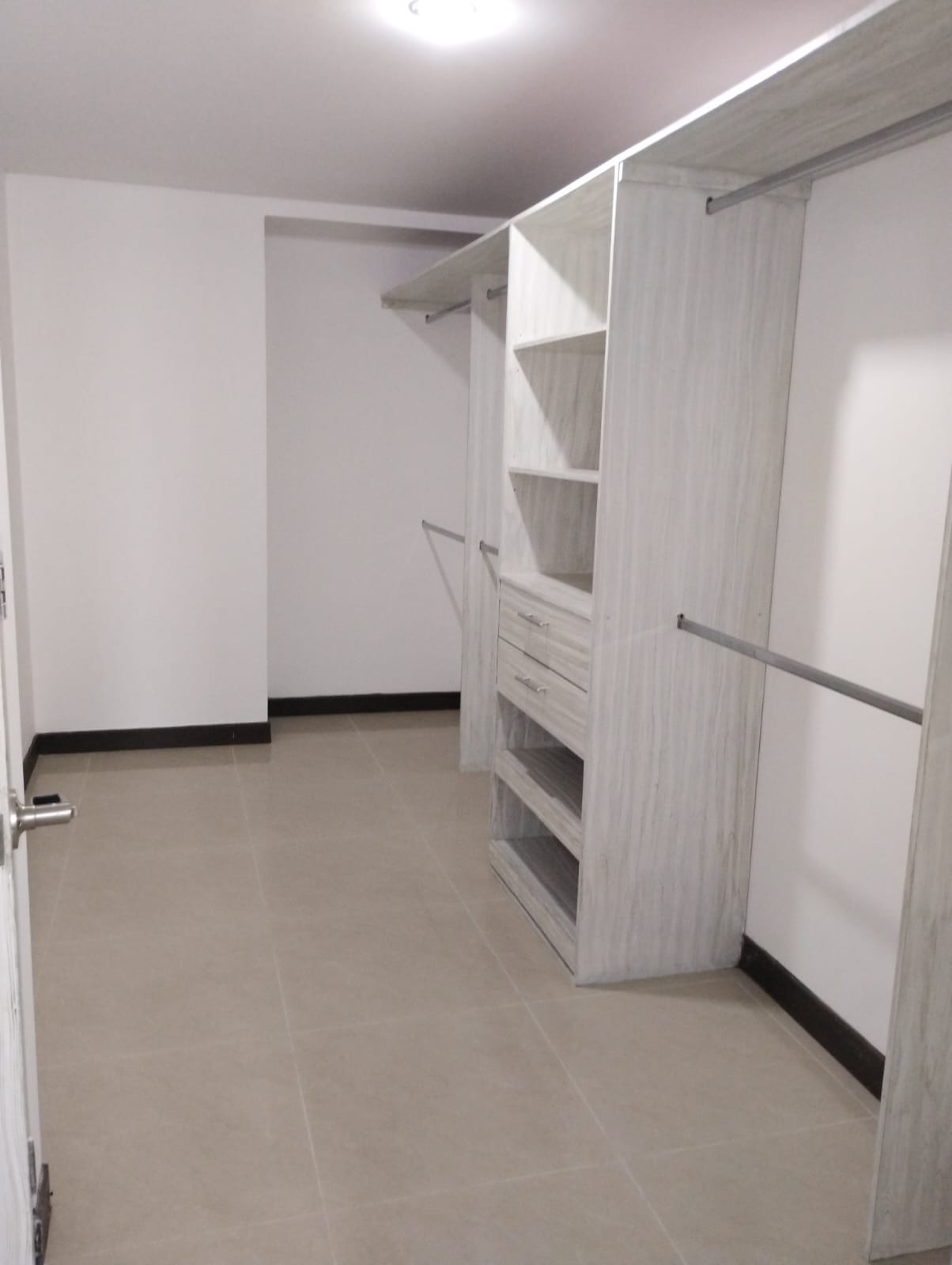 Imagen de SE VENDE ESPECTACULAR PENTHOUSE EN PINARES