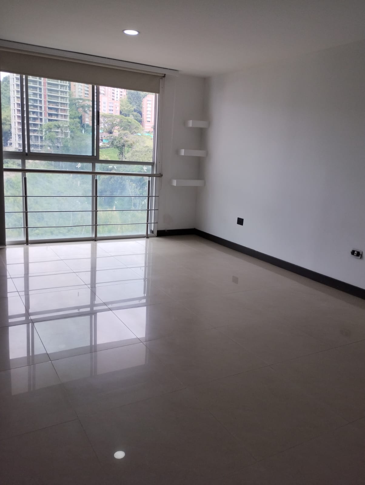 Imagen de SE VENDE ESPECTACULAR PENTHOUSE EN PINARES