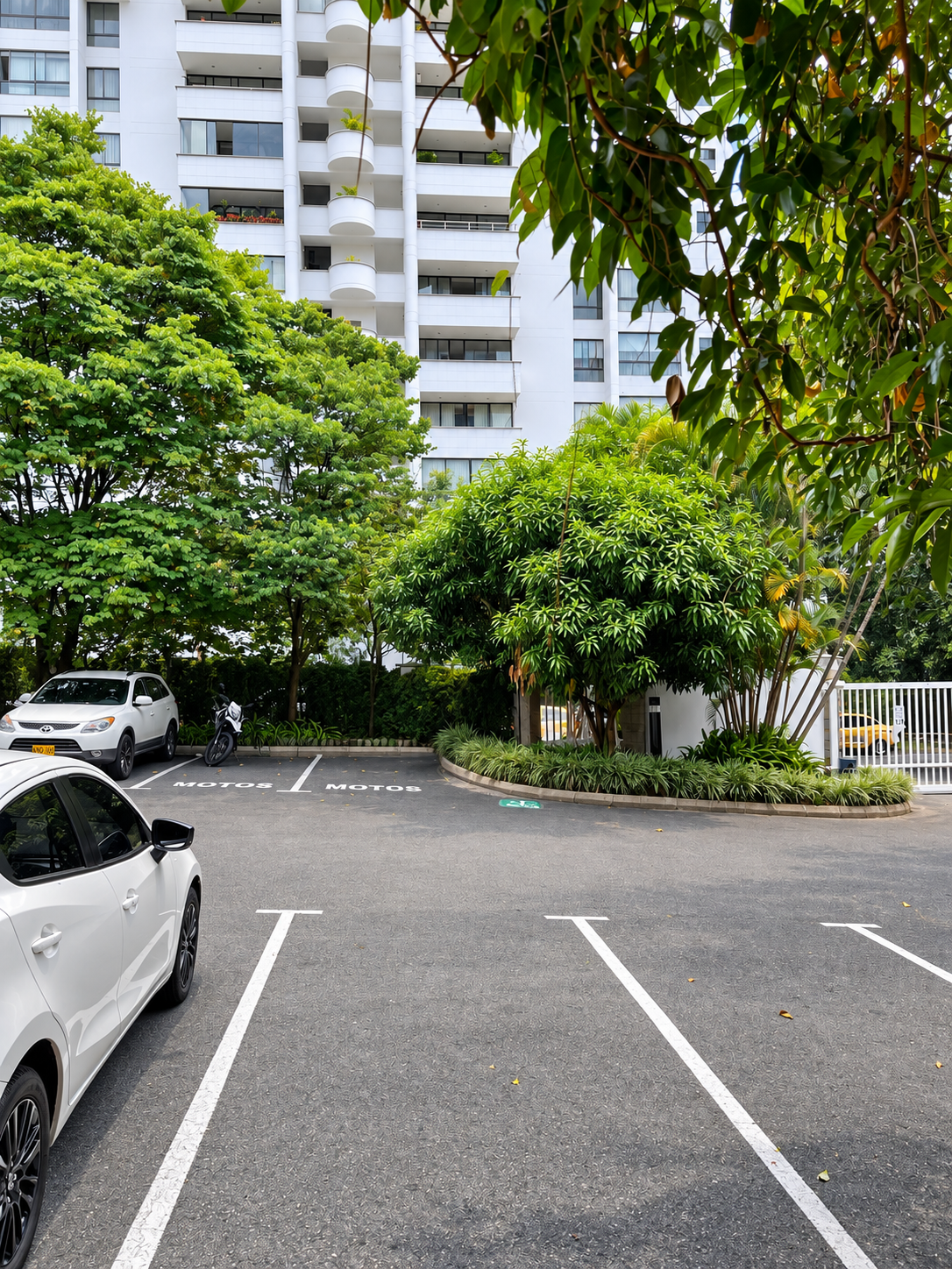 Hermoso y amplio apartamento en exclusivo barrio de El Poblado