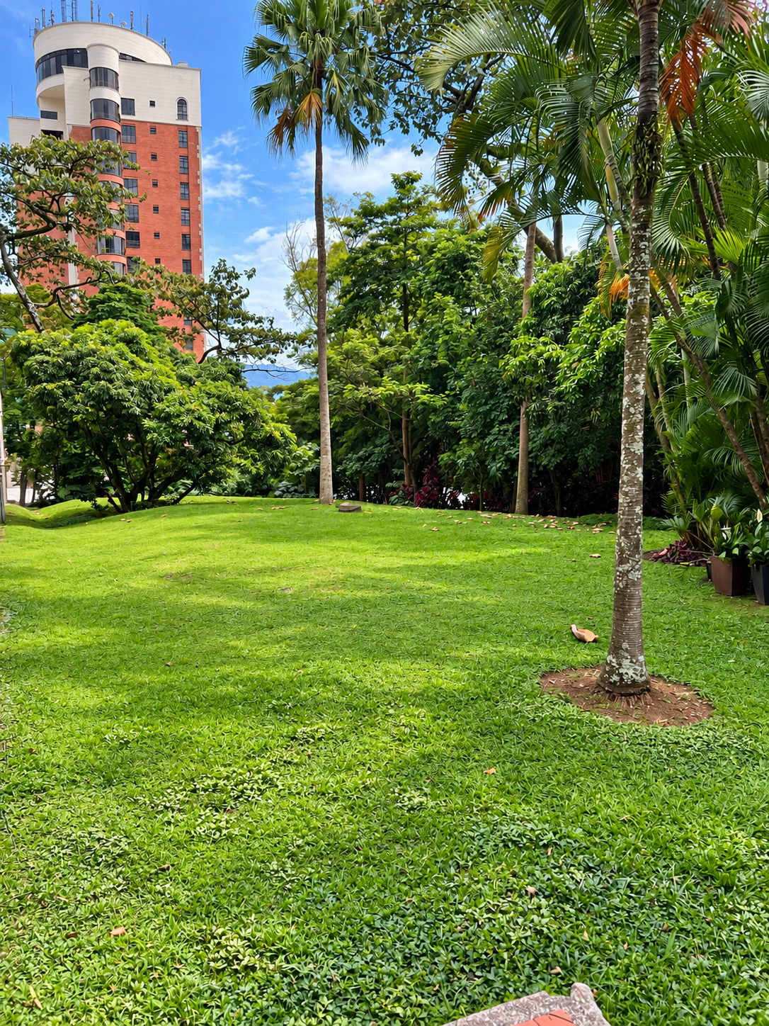 Hermoso y amplio apartamento en exclusivo barrio de El Poblado
