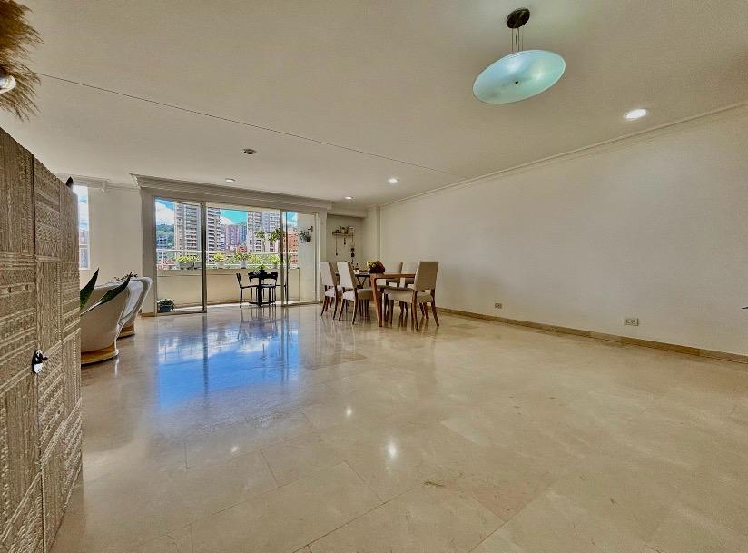 Apartamento en el poblado, Provenza