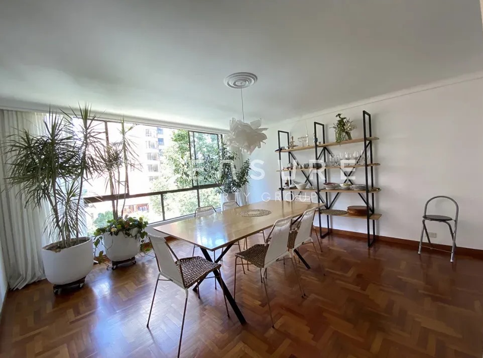 Hermoso y amplio apartamento en exclusivo barrio de El Poblado