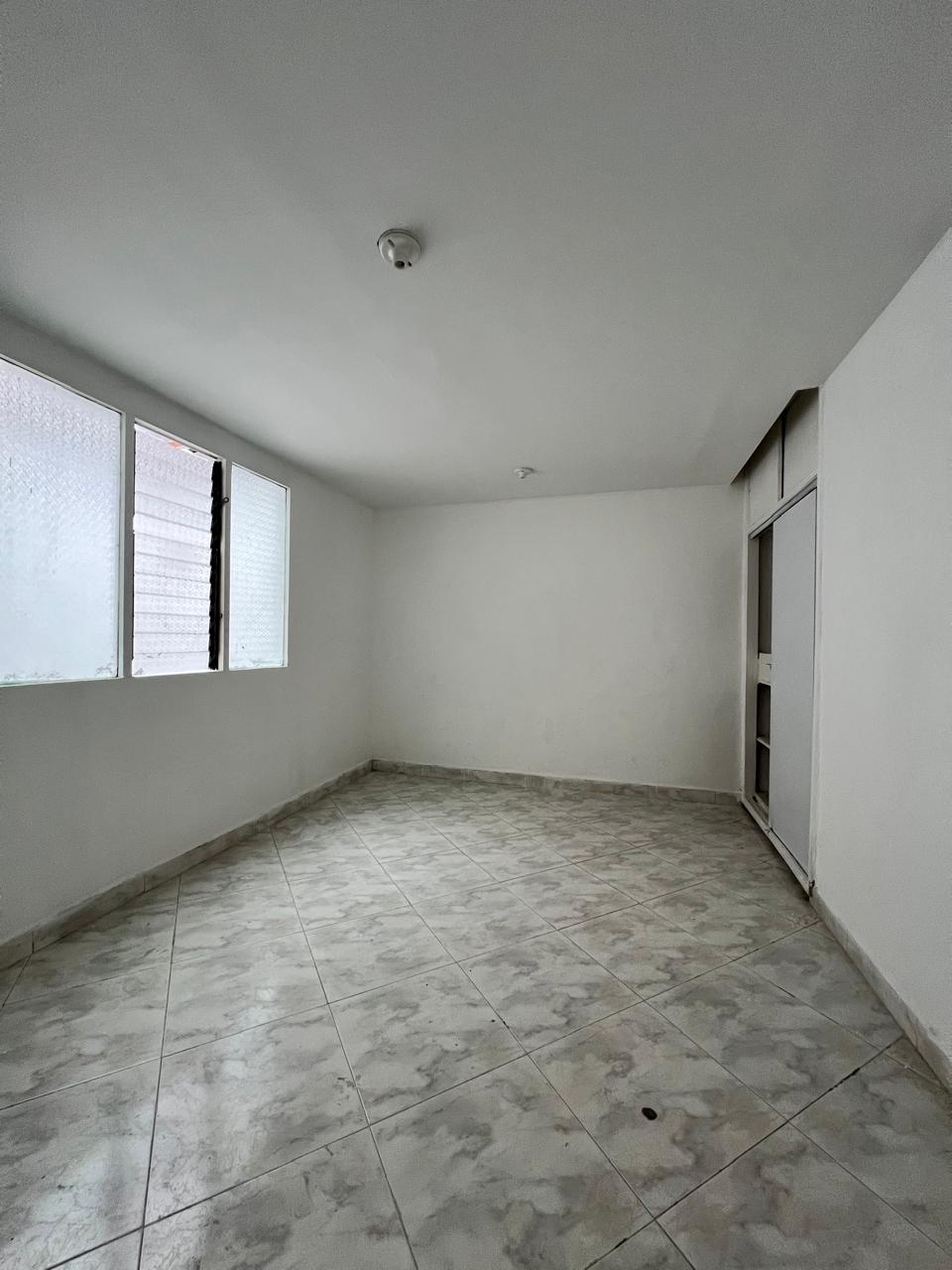 Casa con uso comercial en Laureles