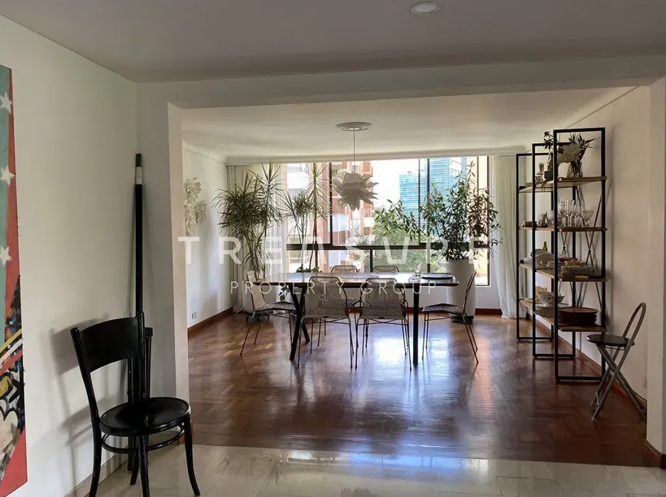 Hermoso y amplio apartamento en exclusivo barrio de El Poblado