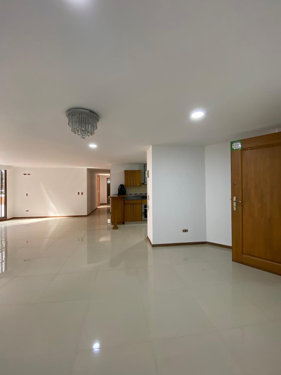 Apartamento en arriendo en Sabaneta