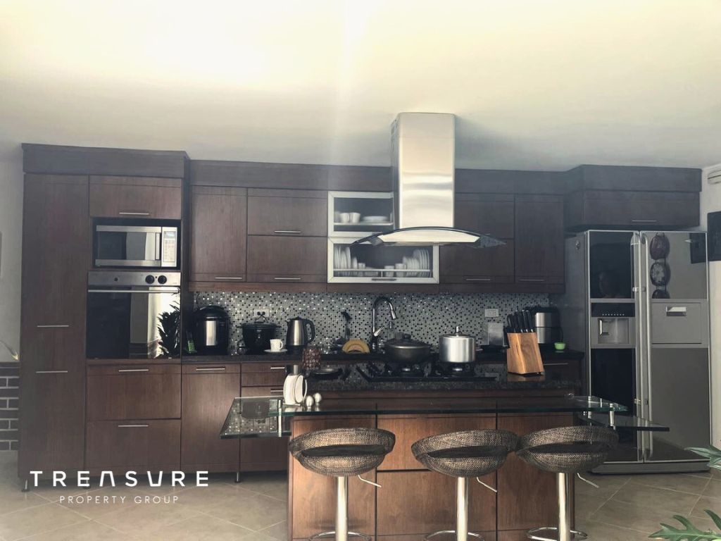 Hermosa Casa en VENTA, sector el Trianon - Envigado