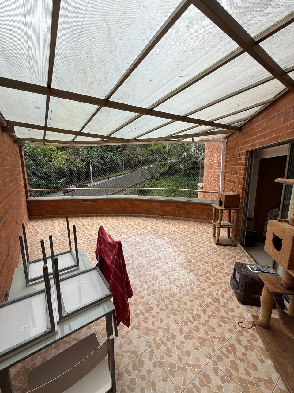 Apartamento con terraza