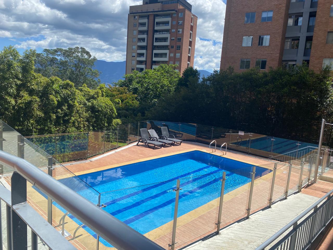 Apartamento con terraza de 98mt Envigado