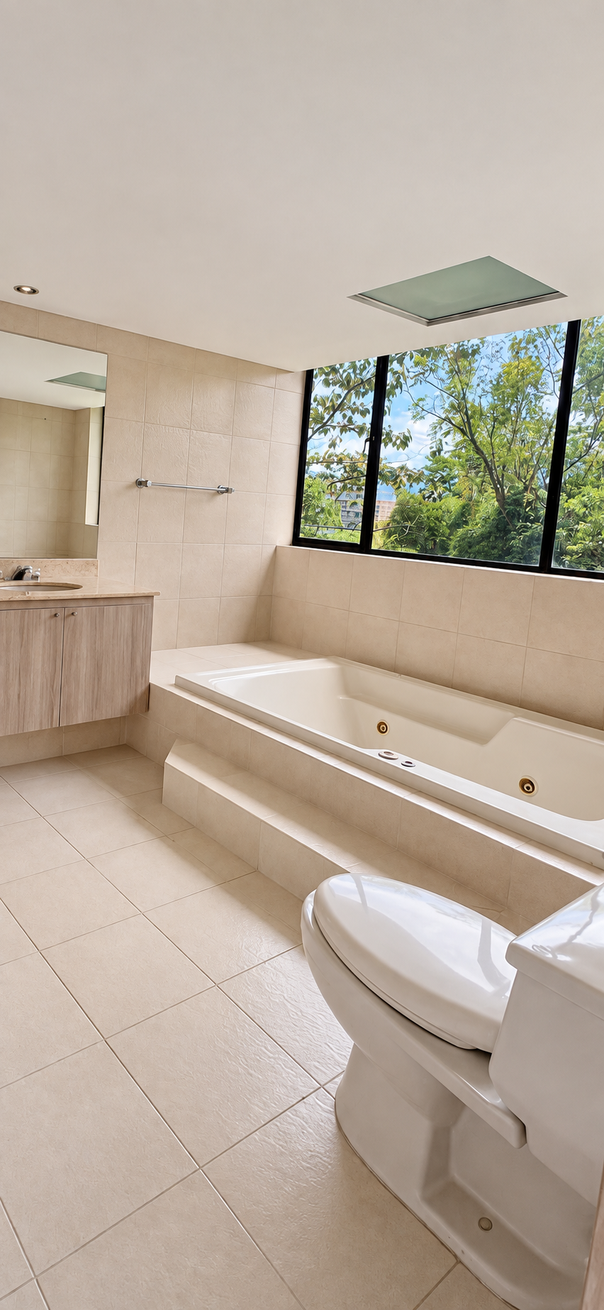 Hermoso y amplio apartamento en exclusivo barrio de El Poblado