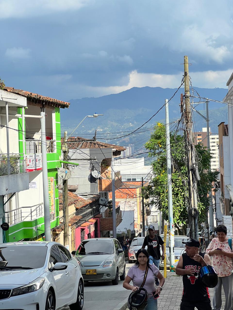 Casa lote a pocos mts del parque de la Estrella