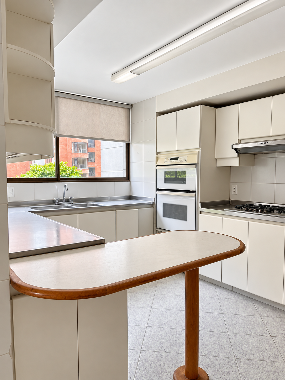 Hermoso y amplio apartamento en exclusivo barrio de El Poblado