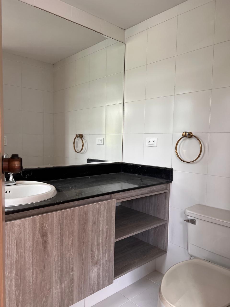 Hermoso y amplio apartamento en exclusivo barrio de El Poblado