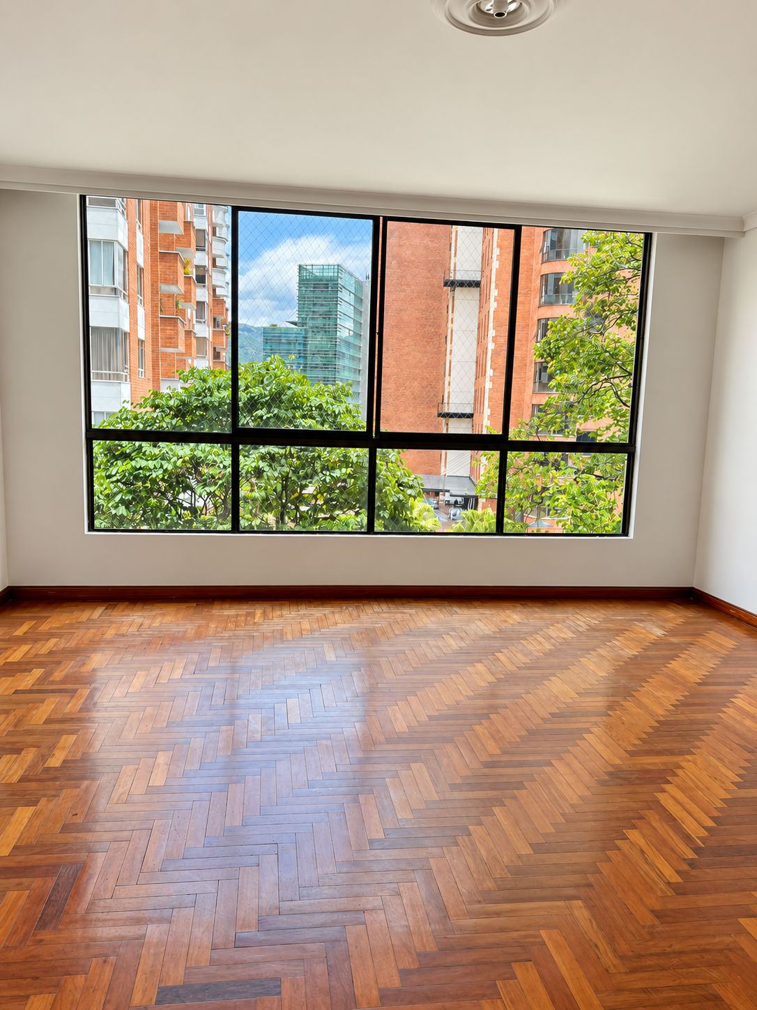 Hermoso y amplio apartamento en exclusivo barrio de El Poblado
