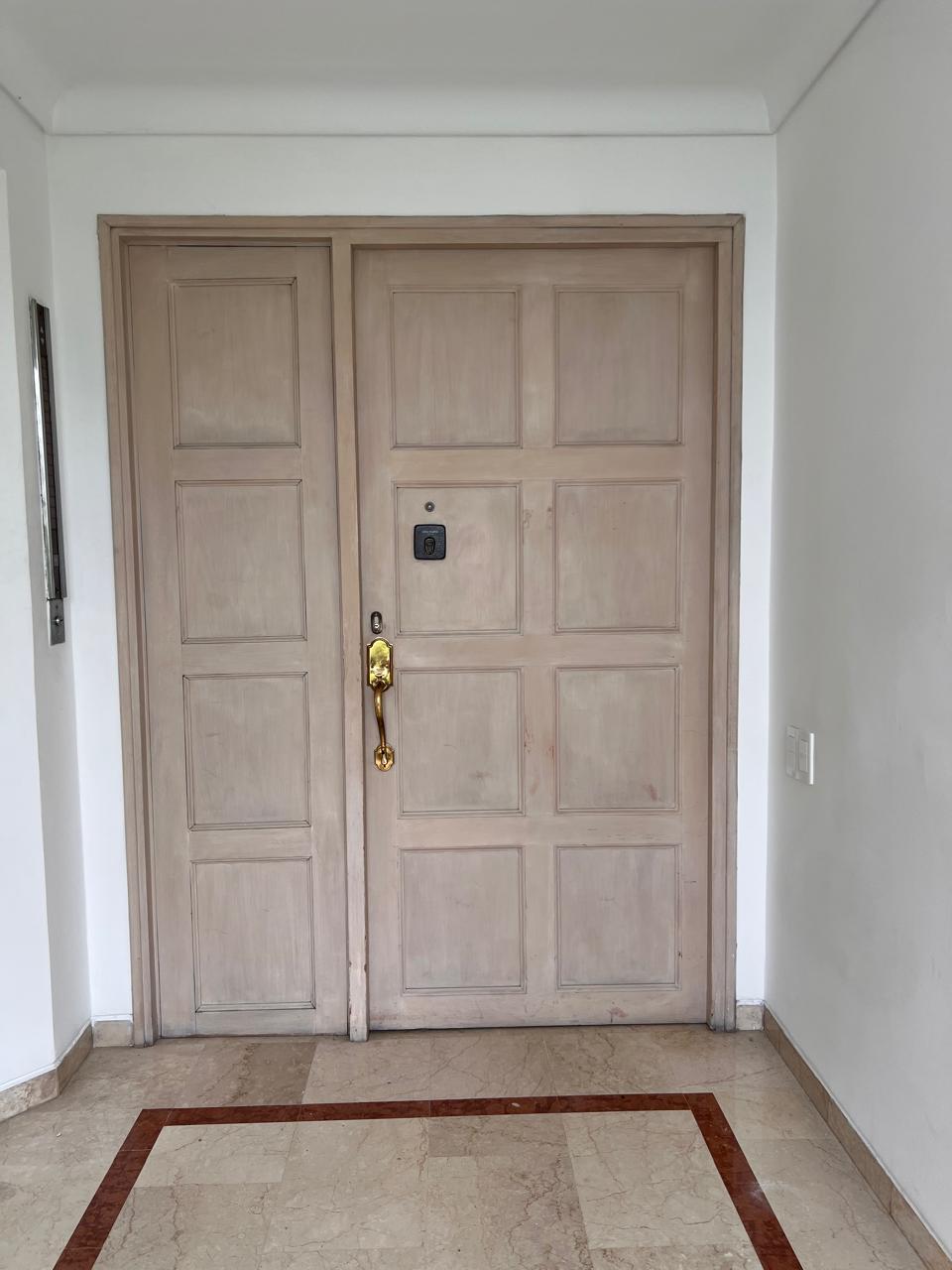 Hermoso y amplio apartamento en exclusivo barrio de El Poblado