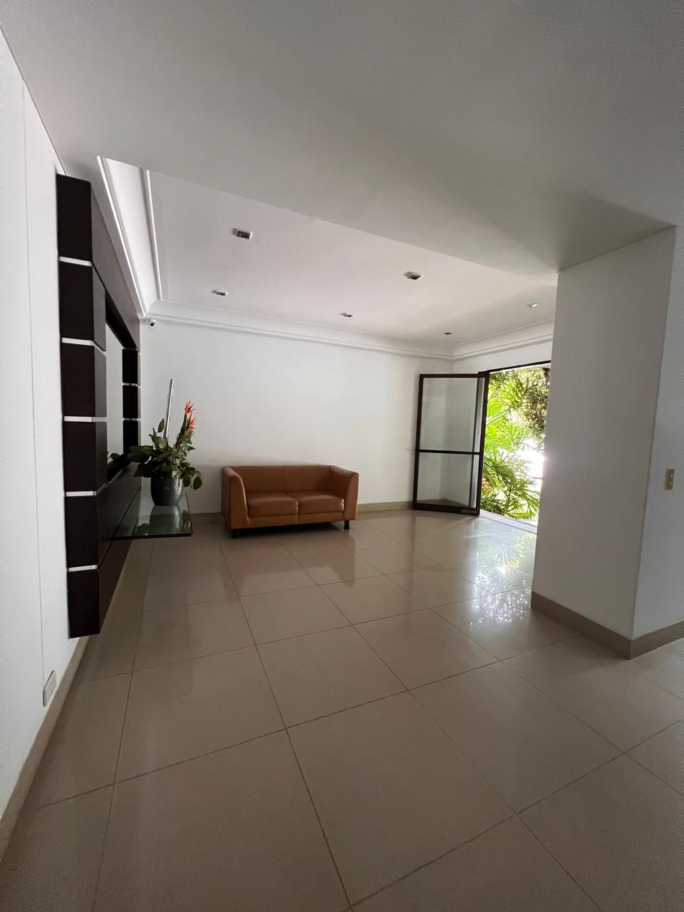 Hermoso y amplio apartamento en exclusivo barrio de El Poblado
