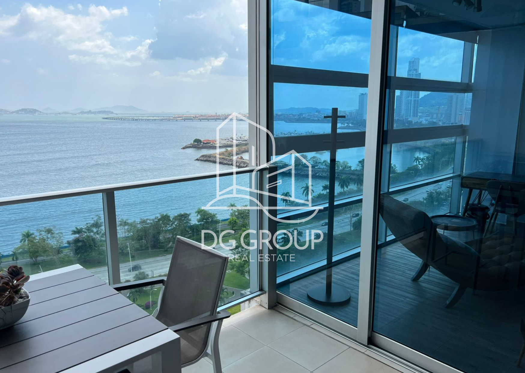 Venta Apartamento en Avenida Balboa — foto 1