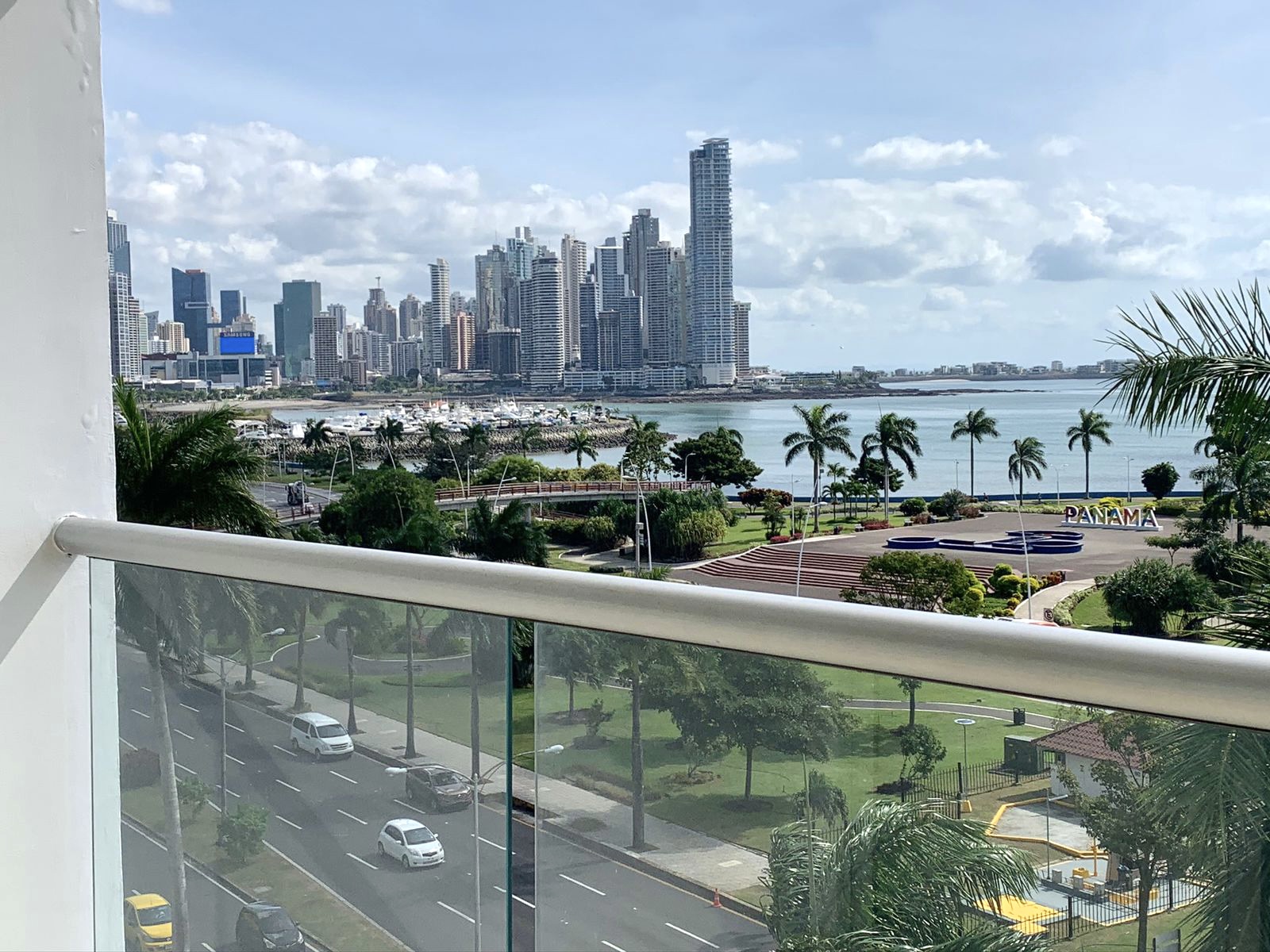Alquiler de apartamento en Avenida Balboa PH Rivage — foto 1